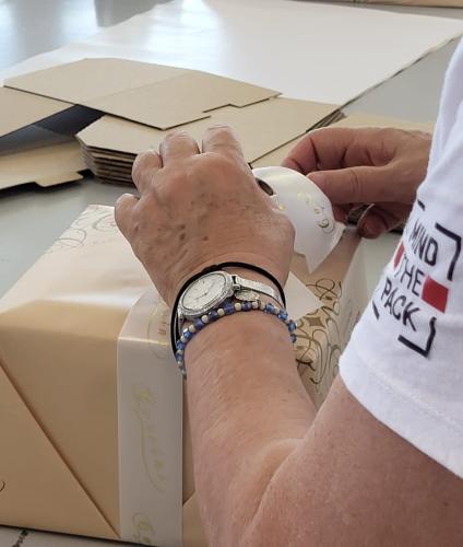 Mind The Pack confezionamento manuale