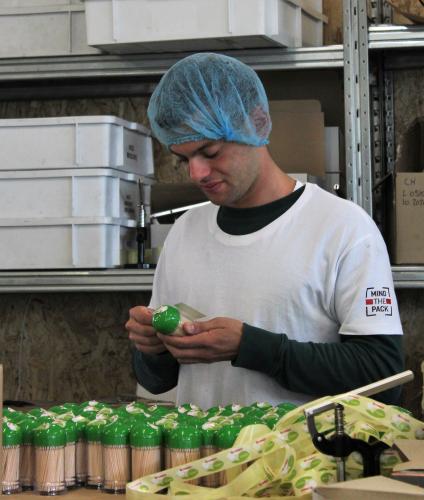 Mind The Pack confezionamento manuale