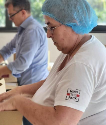 Mind The Pack confezionamento manuale